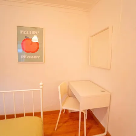 Bedrooms In Bairro Alto Séjour chez l'habitant Lisboa