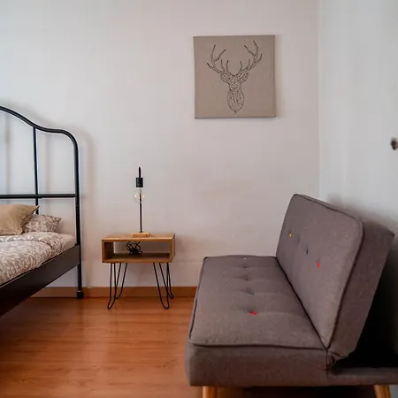 Проживание в семье Bedrooms In Bairro Alto *