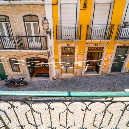 Проживание в семье Bedrooms In Bairro Alto *