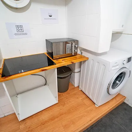 Alloggio in famiglia Bedrooms In Bairro Alto Lisbona